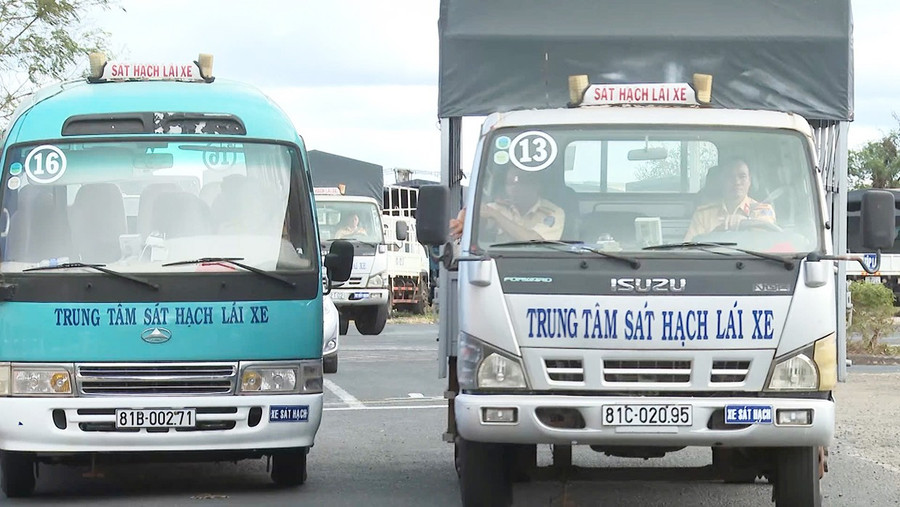 Công tác đấu thầu thuê trung tâm sát hạch đang được hoàn thiện. Ảnh: Văn Ngọc 2cong-tac-dau-thau-thue-trung-tam-sat-hach-dang-duoc-hoan-thien-anh-van-ngoc.jpg
