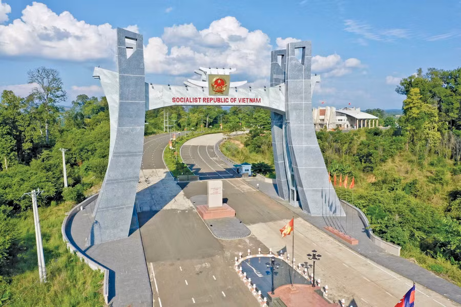 Cửa khẩu quốc tế Lệ Thanh nhìn từ trên cao. Ảnh: Hà Duy