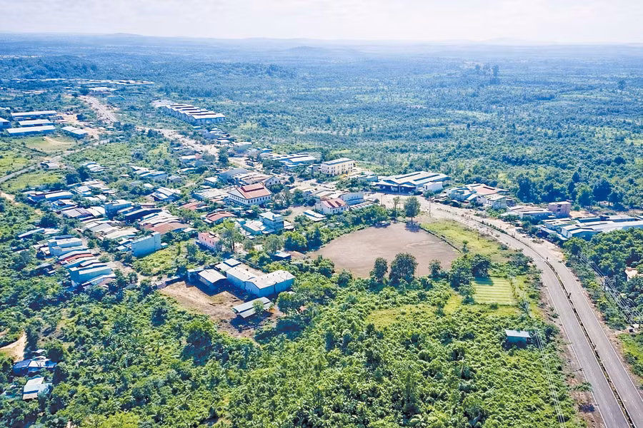 Một góc Khu kinh tế Cửa khẩu quốc tế Lệ Thanh. Ảnh: Hà Duy