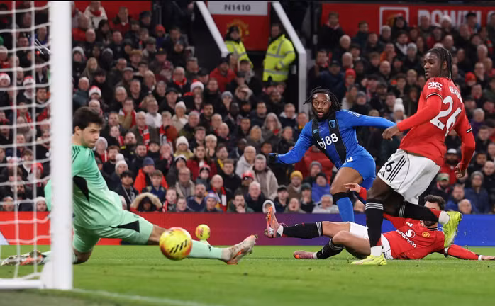 Bournemouth lập tức có bàn gỡ hòa