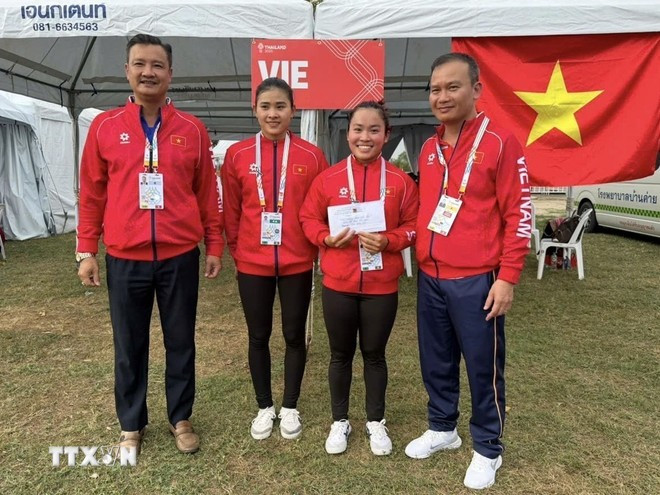 Canoeing mang về tấm Huy chương Vàng đầu tiên cho đoàn thể thao Việt Nam. (Ảnh: TTXVN phát)