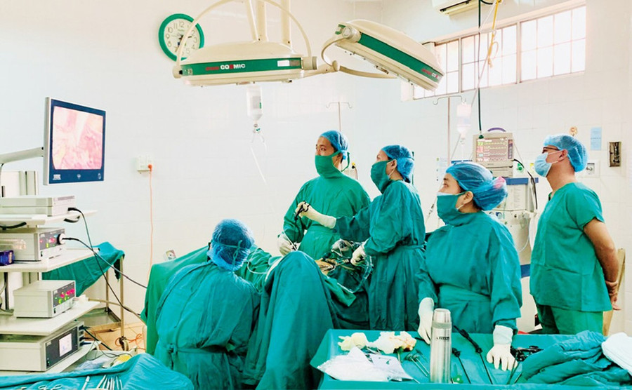 Bệnh viện Đa khoa Gia Lai triển khai nhiều kỹ thuật cao đáp ứng nhu cầu điều trị cho người dân, hạn chế tình trạng chuyển tuyến. Ảnh: Như Nguyện