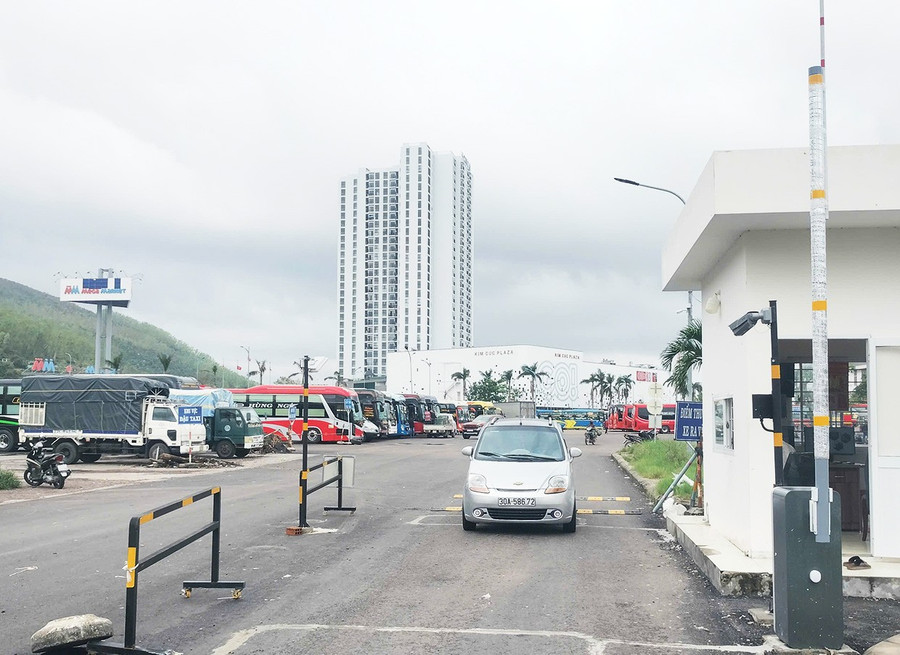 Hệ thống ETC tại Bến xe khách trung tâm Quy Nhơn. Ảnh: T.Lợi