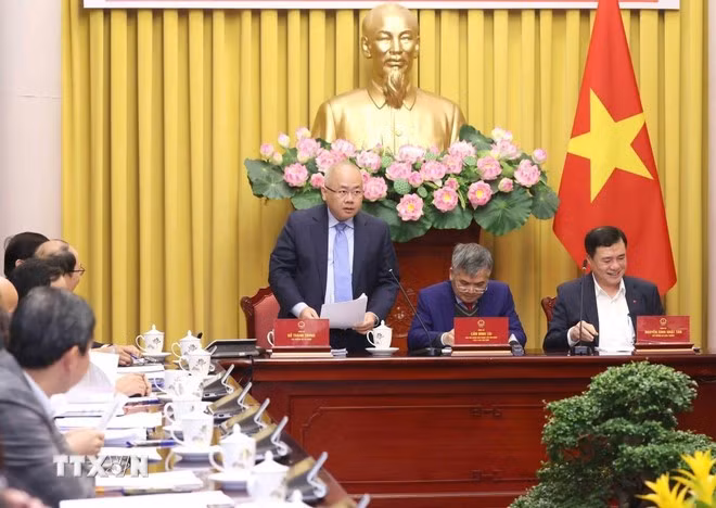 Thứ trưởng Bộ Tài chính Đỗ Thành Trung phát biểu. (Ảnh: An Đăng/TTXVN)