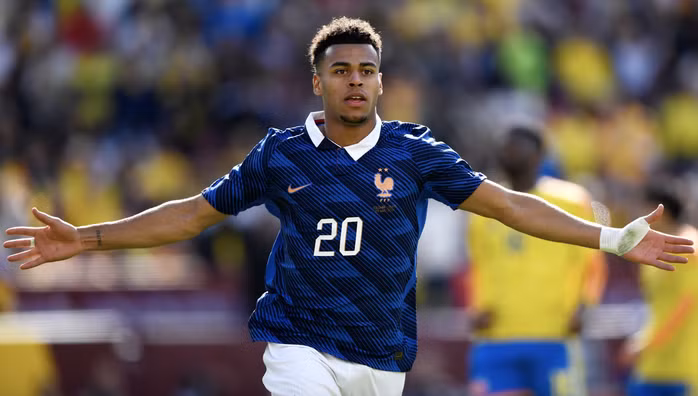 Desire Doue hoàn tất cú đúp chói sáng