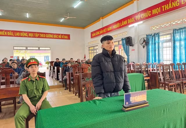 Bị cáo Trần Nguyễn Hưng tai phiên tòa sơ thẩm