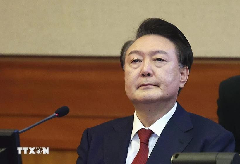 Tổng thống Hàn Quốc Yoon Suk Yeol tại Tòa án Hiến pháp ở trung tâm Seoul. Ảnh: Kyodo/TTXVN tong-thong-han-quoc-yoon-suk-yeol-doi-mat-cao-buoc-noi-loan.jpg