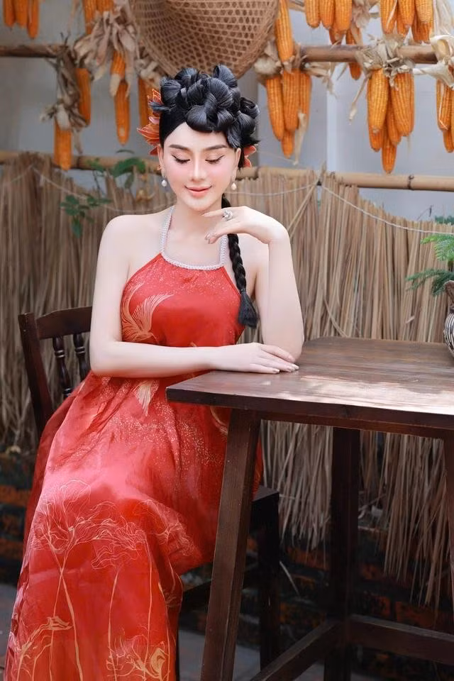 Lâm Khánh Chi hạnh phúc vì được khán giả yêu thương. Ảnh: NVCC