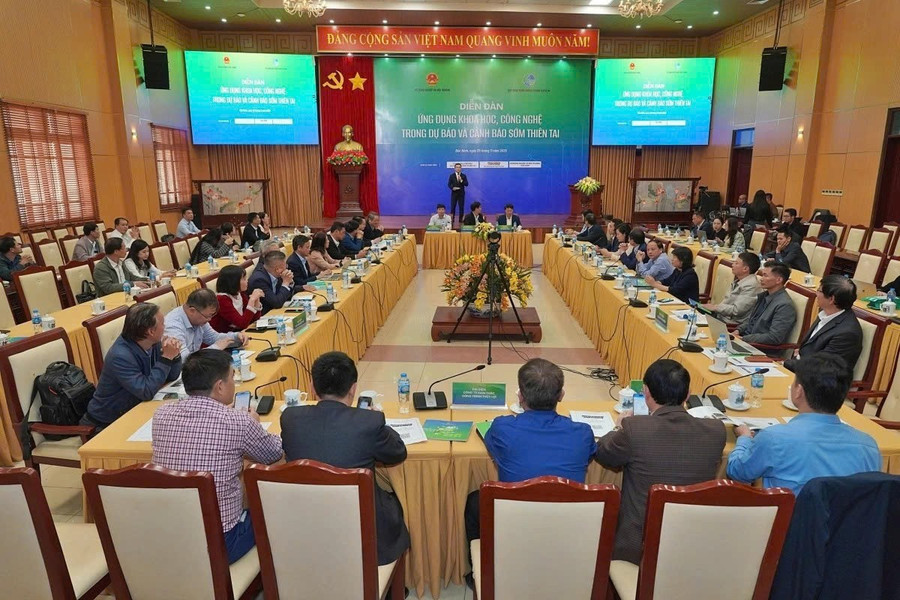 Toàn cảnh hội nghị.