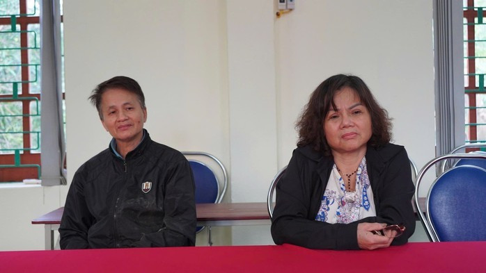 Đối tượng Nguyễn Thị Bích Hằng và Nguyễn Ngọc Thành tại cơ quan công an. Ảnh: Công an cung cấp