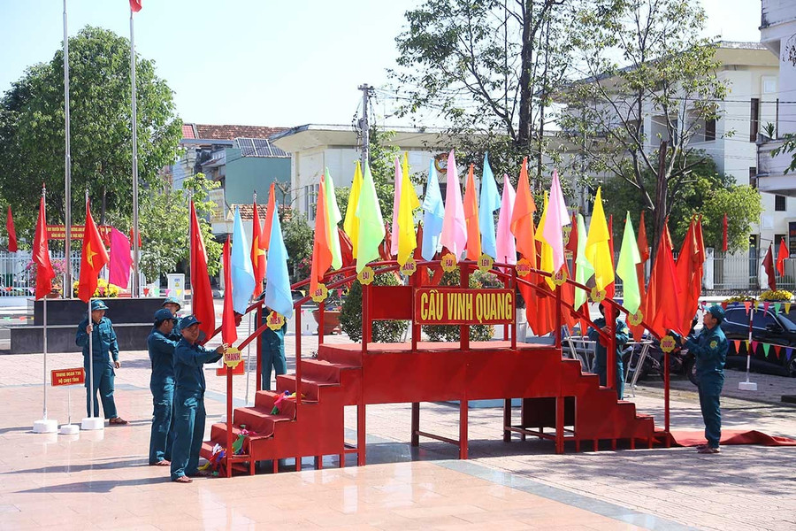 Đến nay, công tác chuẩn bị về cơ sở vật chất, trang trí khánh tiết, phương án bảo đảm an ninh cho lễ giao, nhận quân cơ bản hoàn tất. Ảnh: H.P