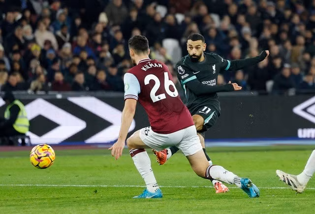 Mohamed Salah lại kiến tạo lẫn ghi bàn trong chiến thắng của Liverpool