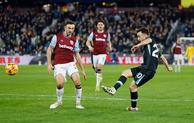Diogo Jota và bàn ấn định chiến thắng 5-0 của Liverpool trước West Ham