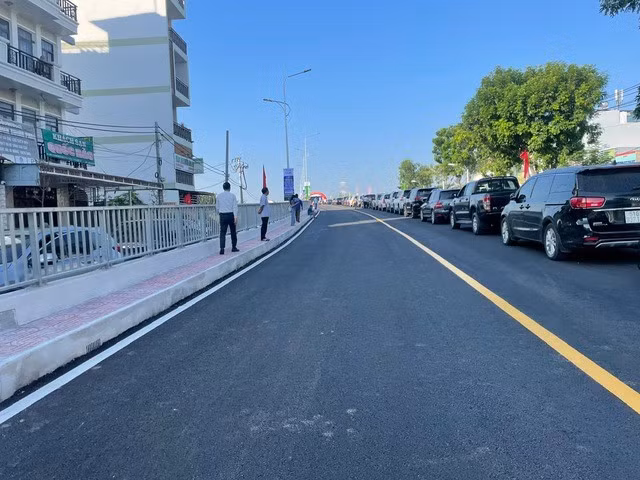 Cầu Phước Long góp phần cải thiện tình hình giao thông, tạo động lực phát triển kinh tế – xã hội, giảm ùn tắc giao thông cho khu vực.