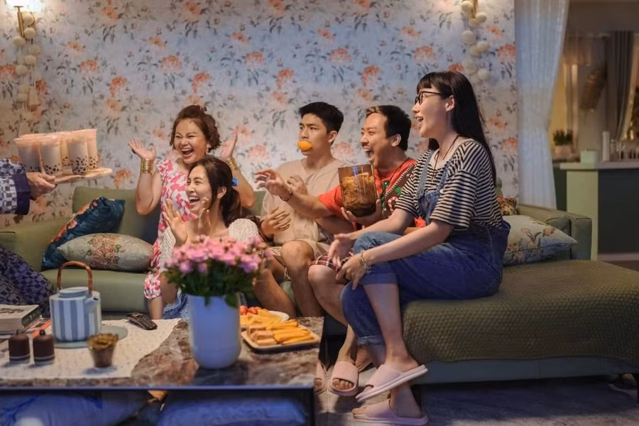 Bộ tứ báo thủ mất điểm khi phô bày những thứ rườm rà, ồn ào...