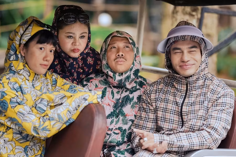 Bộ tứ báo thủ giúp Trấn Thành giữ vững ngôi vương trong đường đua phim Tết.