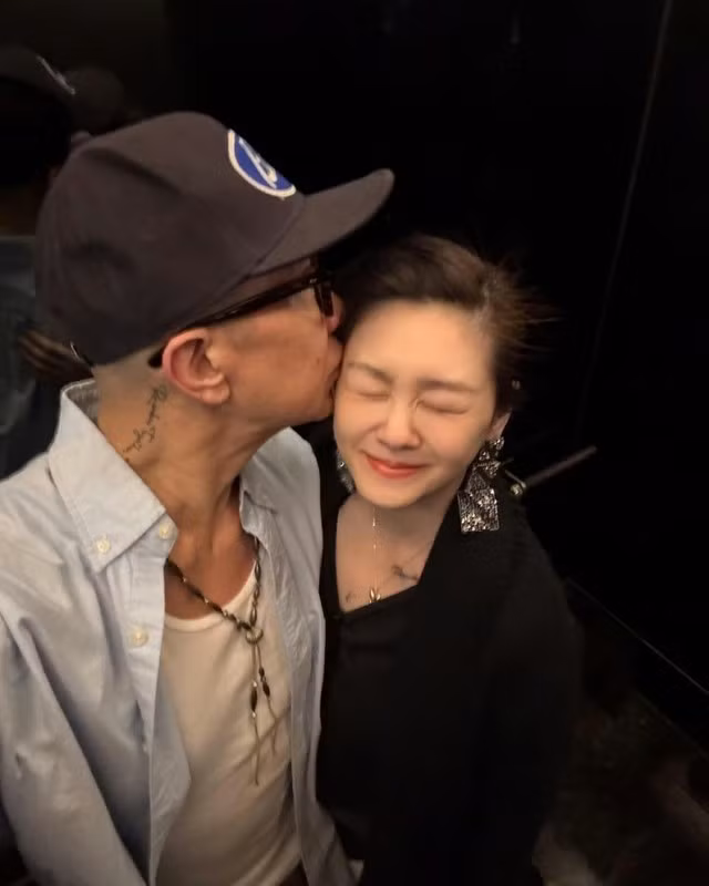 Nam nghệ sĩ 55 tuổi không quan tâm đến tài sản của vợ quá cố. Theo Ettoday, có thông tin khối tài sản của mỹ nhân 7X vượt mức 1 tỉ Đài tệ (hơn 771 tỉ đồng). ẢNH: INSTAGRAM NV