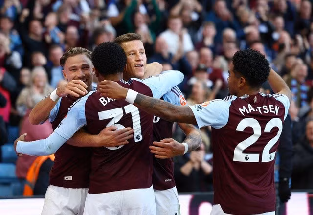 Aston Villa qua mặt Arsenal để xếp thứ ba bảng xếp hạng
