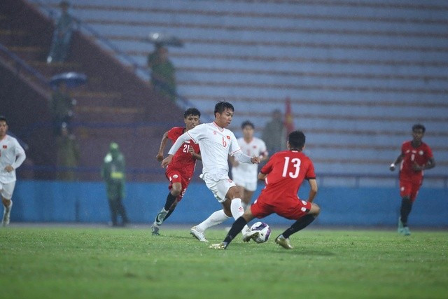 U17 Việt Nam giành vé đi tiếp với tư cách 1 trong 5 đội nhì bảng có thành tích tốt nhất U17 Việt Nam giành vé đi tiếp với tư cách 1 trong 5 đội nhì bảng có thành tích tốt nhất
