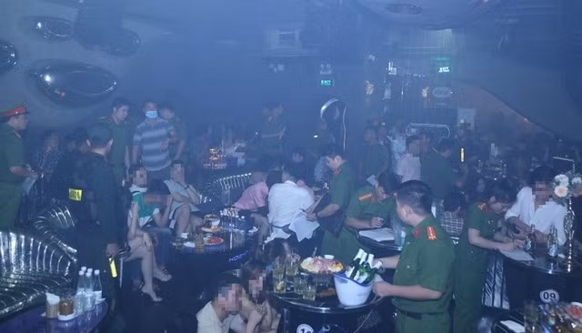 Lực lượng Công an kiểm tra tại cơ sở Kosho