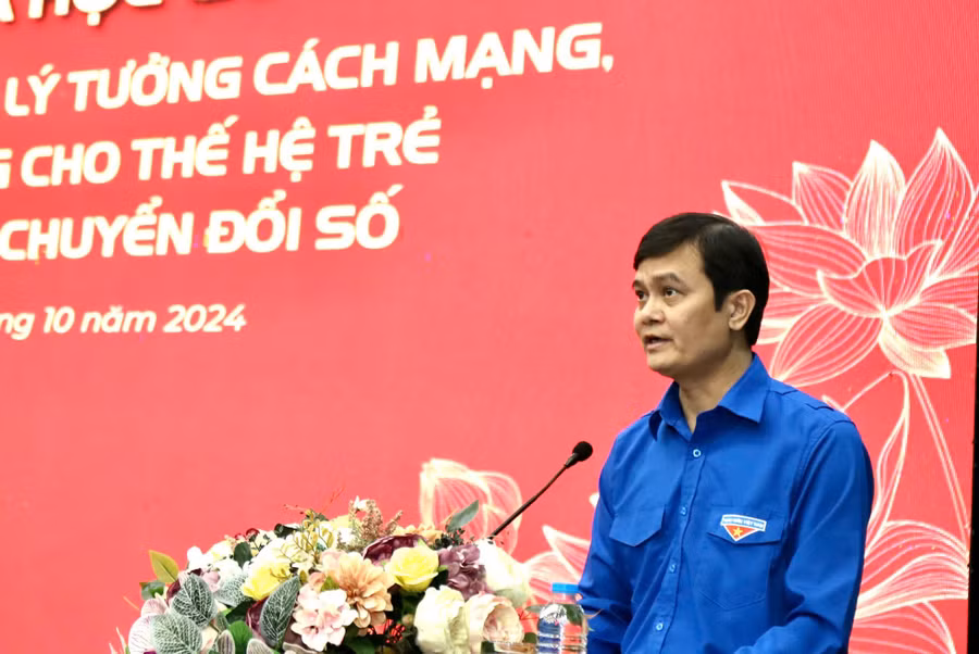 Bí thư thứ nhất T.Ư Đoàn Bùi Quang Huy phát biểu kết luận Hội thảo. Ảnh: Bảo Anh