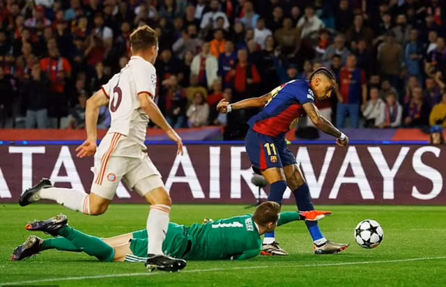 Raphinha có màn trình diễn tỏa sáng