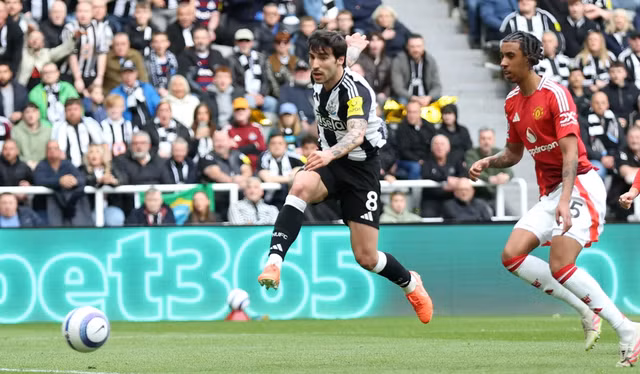 Sandro Tonali mở tỉ số cho đội chủ sân St.James' Park