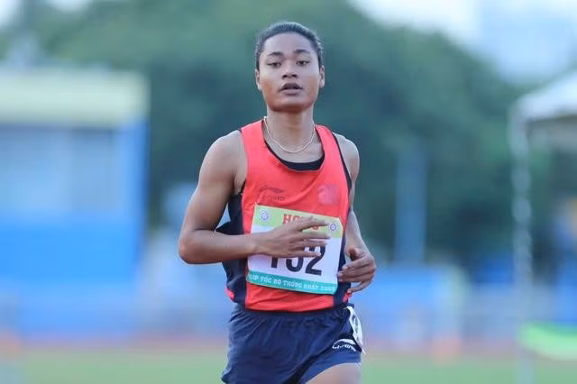 Ánh Thục bất ngờ giành HCV 200 m tại giải điền kinh Cúp tốc độ Thống nhất