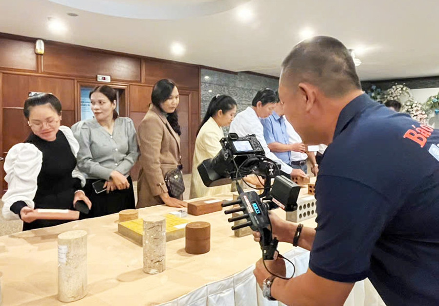 Thúc đẩy chuyển đổi số trong hoạt động xúc tiến thương mại. Ảnh: Phương Vi 2chuyen-doi-so.jpg
