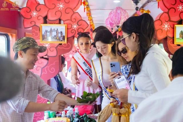 Ngoài ra, các thí sinh còn được thưởng thức những đặc sản của vùng đất Bình Định. Ảnh: Kevin Trung/Kevin Studio Ngoài ra, các thí sinh còn được thưởng thức những đặc sản của vùng đất Bình Định. Ảnh: Kevin Trung/Kevin Studio
