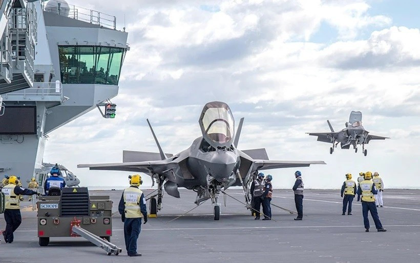 Tiêm kích F-35B của Anh trong một đợt tham gia huấn luyện (ảnh nguồn The Telegraph). tiem-kich-f-35b-cua-anh-trong-mot-dot-tham-gia-huan-luyen-anh-nguon-the-telegraph.jpg