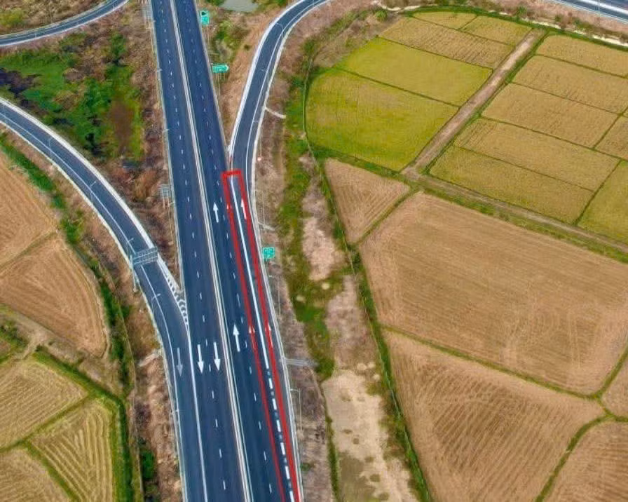 Bất cập vạch sơn kẻ đường tại lối ra nút giao Ma Lâm trên đường cao tốc Vĩnh Hảo - Phan Thiết