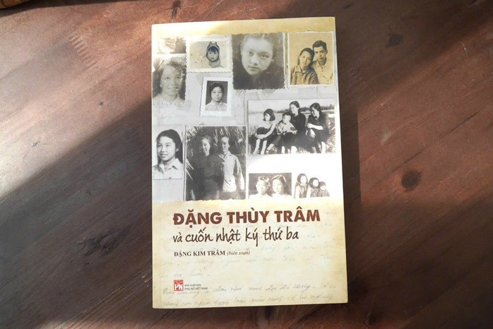 Sách "Đặng Thùy Tram và cuốn nhật ký thứ ba" Sách "Đặng Thùy Tram và cuốn nhật ký thứ ba"
