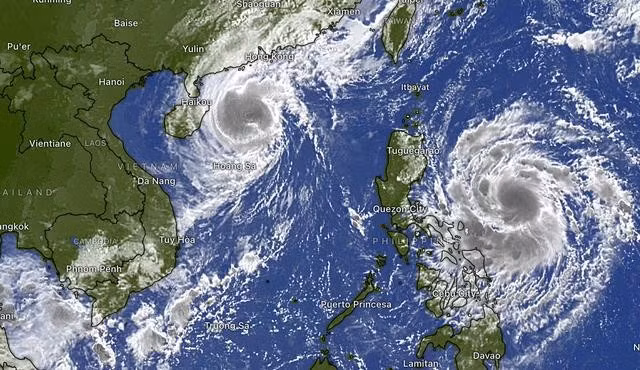 Ảnh vệ tinh về cơn bão số 7 (bão Yinxing) trên Biển Đông. ẢNH: WINDY