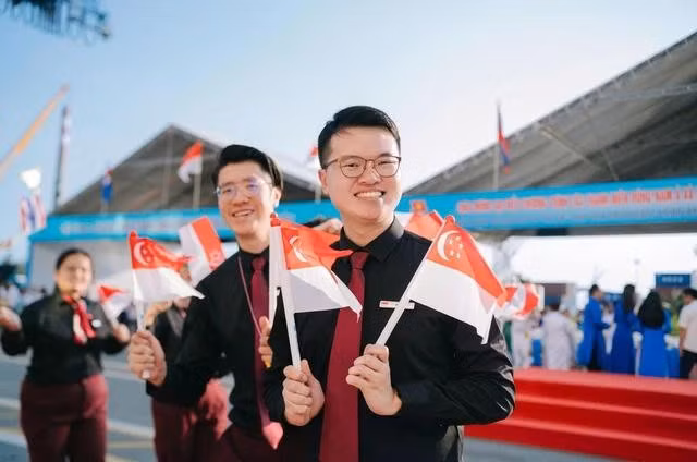 Đoàn đại biểu thanh niên Singapore. ẢNH: THÀNH ĐOÀN TP.HCM