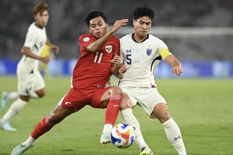 U23 Thái Lan và U23 Indonesia tạo nên một trận đấu nghẹt thở và hấp dẫn từ đầu đến cuối. Ảnh: Kompas 1-u23-thai-lan-indonesia.jpg