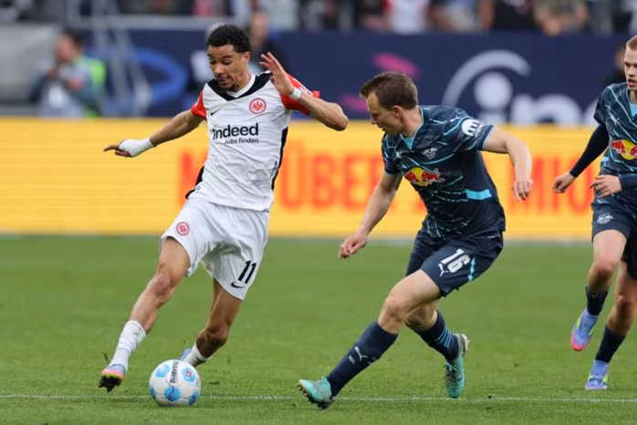 Ekitike xếp thứ 6 danh sách Vua phá lưới Bundesliga mùa giải 2024-2025