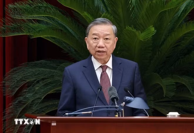 Tổng Bí thư Tô Lâm phát biểu bế mạc Hội nghị lần thứ mười hai Ban Chấp hành Trung ương Đảng khóa XIII. (Ảnh: Phạm Kiên/TTXVN)