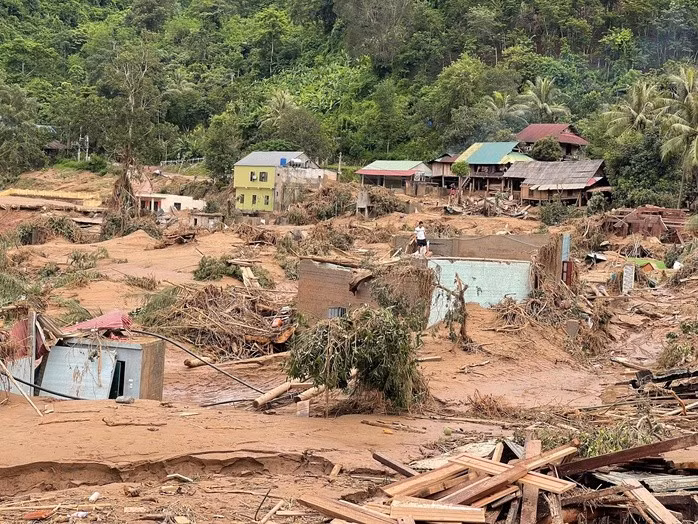 Xã Mỹ Lý, tỉnh Nghệ An tan hoang sau khi lũ quét qua. Ảnh: Đ. Tâm