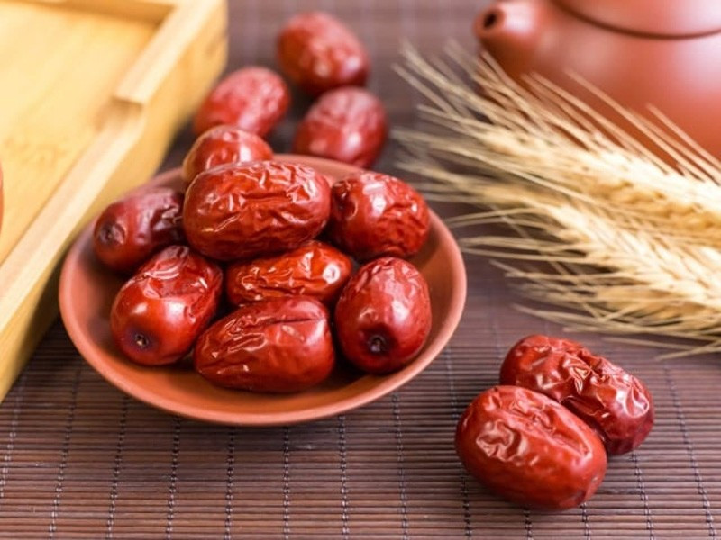 Táo đỏ giúp tăng cường khả năng miễn dịch, cải thiện sức khỏe.