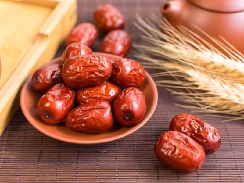 Táo đỏ giúp tăng cường khả năng miễn dịch, cải thiện sức khỏe.