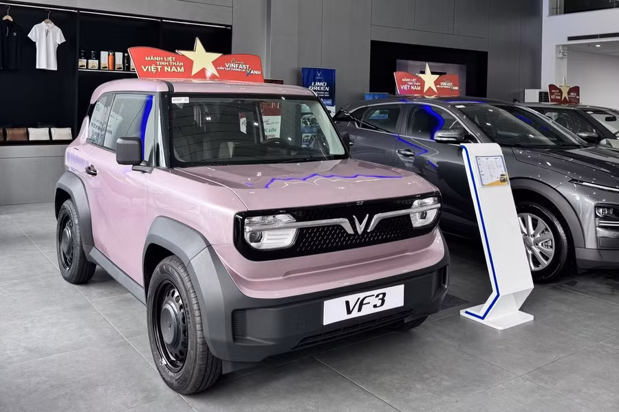 VinFast VF 3 sáng cửa trở thành mẫu ô tô bán chạy nhất thị trường năm 2025.