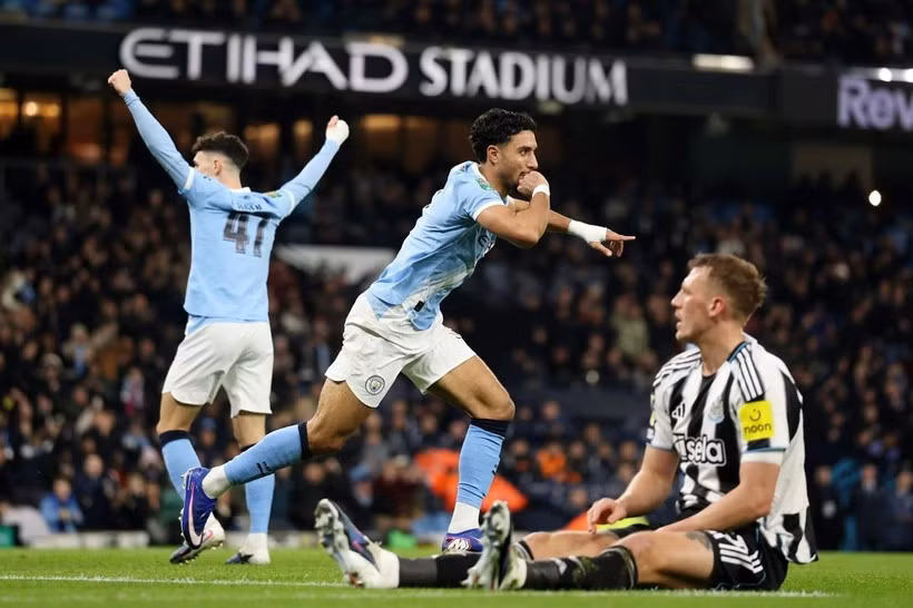 Man City giành quyền vào chung kết Cúp Liên đoàn Anh.
