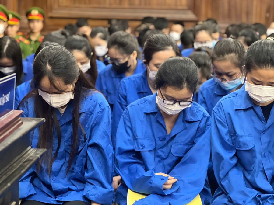 Các bị cáo tại phiên tòa.