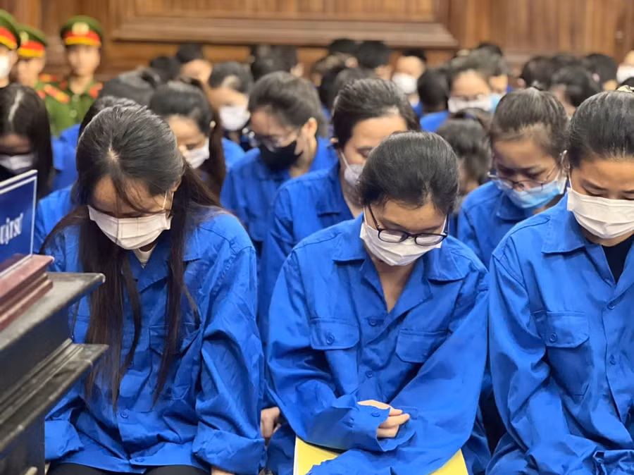 Các bị cáo tại phiên tòa.