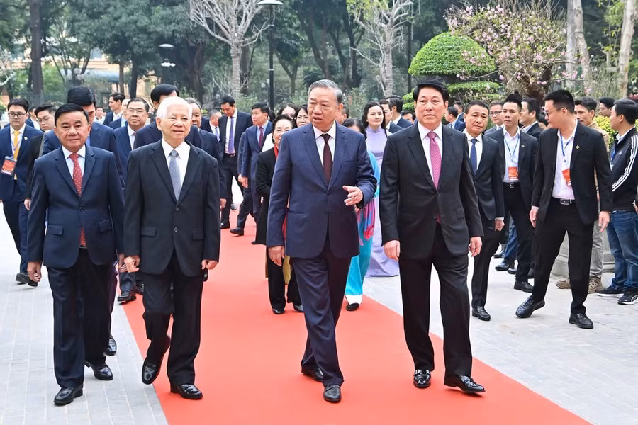 Tổng Bí thư Tô Lâm, Chủ tịch nước Lương Cường dự khánh thành công trình trụ sở làm việc Cơ quan Chủ tịch nước. Ảnh: QUANG PHÚC