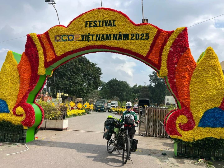 Eskandari đến Việt Nam vào ngày 22/12 và dự định xuyên Việt trong 1 tháng. (Ảnh: Nhân vật cung cấp)