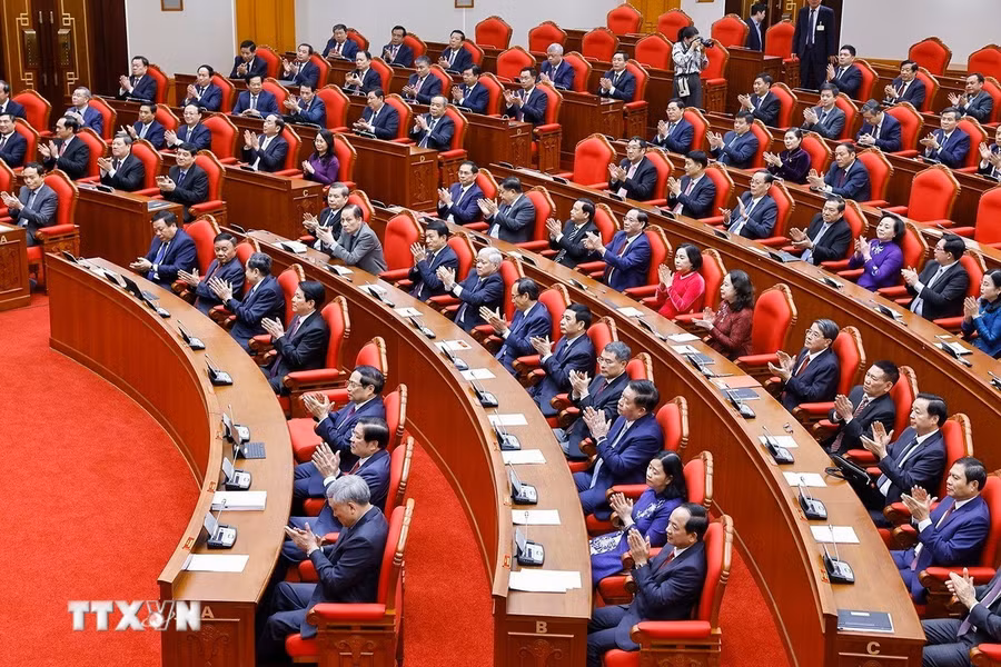 Các đại biểu dự phiên bế mạc Hội nghị lần thứ 15 Ban Chấp hành Trung ương khóa XIII. (Ảnh: Thống Nhất/TTXVN)