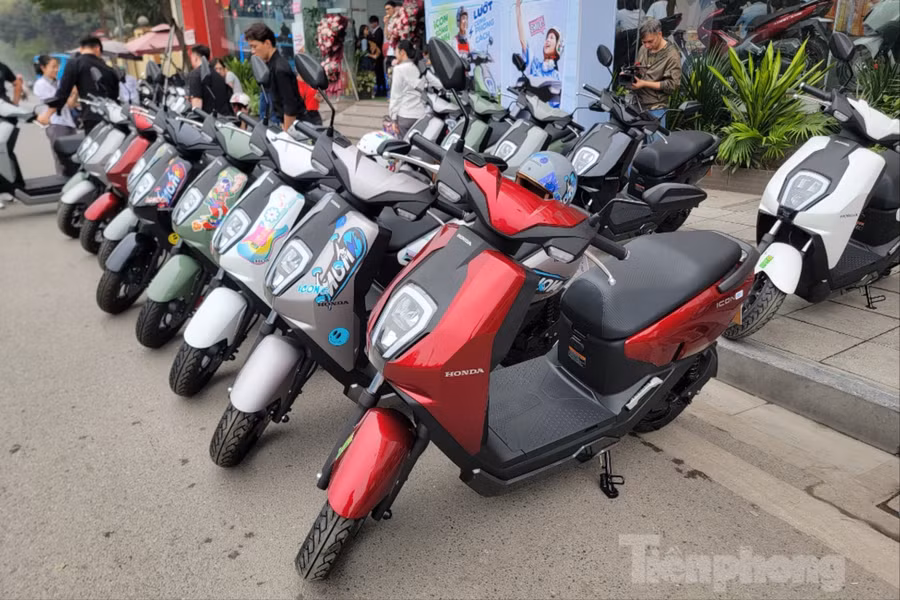 Honda ICON e: đang được giảm giá mạnh tại nhiều đại lý.