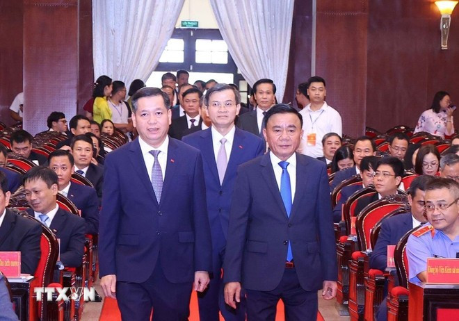 Đồng chí Trần Cẩm Tú, Ủy viên Bộ Chính trị, Thường trực Ban Bí thư, Bí thư Đảng uỷ các cơ quan Đảng Trung ương đến Đại hội. (Ảnh: Văn Điệp/TTXVN) Đồng chí Trần Cẩm Tú, Ủy viên Bộ Chính trị, Thường trực Ban Bí thư, Bí thư Đảng uỷ các cơ quan Đảng Trung ương đến Đại hội. (Ảnh: Văn Điệp/TTXVN)